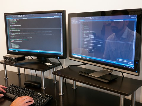 Developpeur C++ dual screen